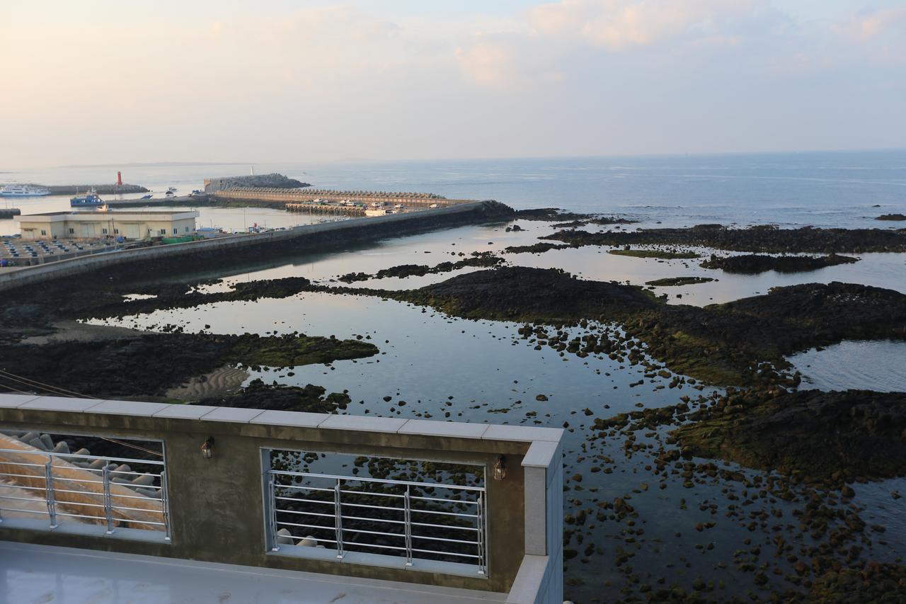 Hotel52 Seogwipo Exterior photo