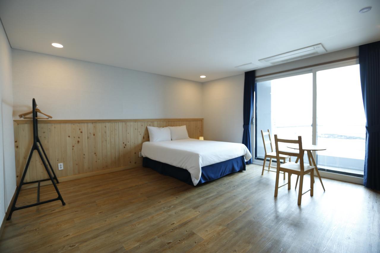 Hotel52 Seogwipo Exterior photo
