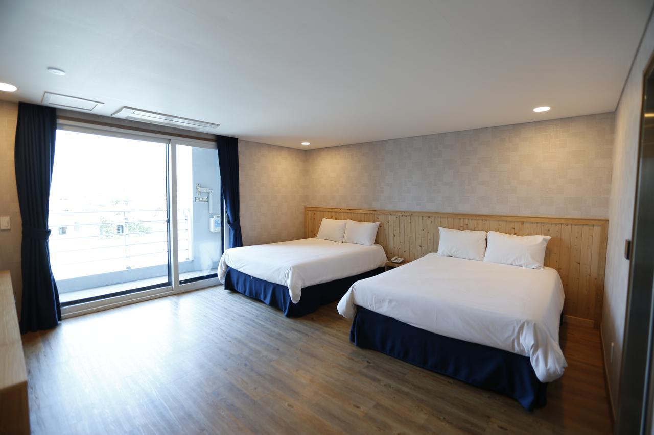 Hotel52 Seogwipo Exterior photo